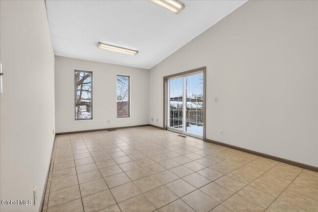 Building Photo - 54 Freemans Bridge Rd