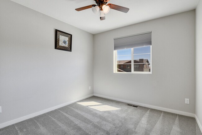 Building Photo - 14055 Touchstone St
