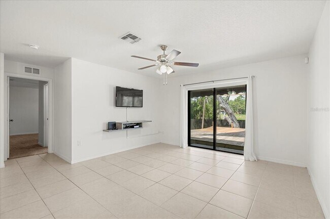 Building Photo - 1057 Eastbrook Ave