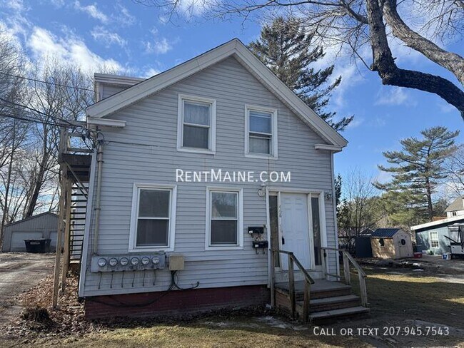 Building Photo - 468 Union St