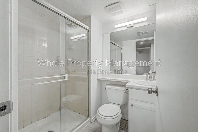 Building Photo - 3731 Shefield Dr