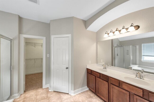 Building Photo - 24935 Crystal Stone Ln