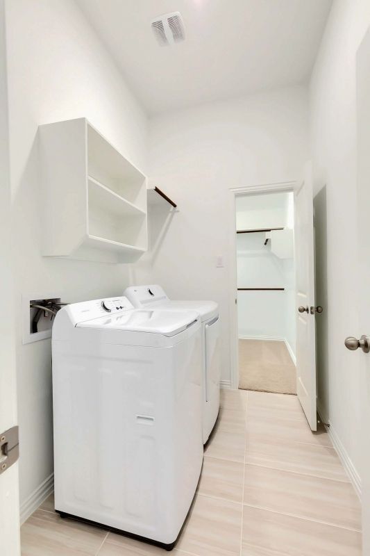 Building Photo - 271 Jefferson Dr