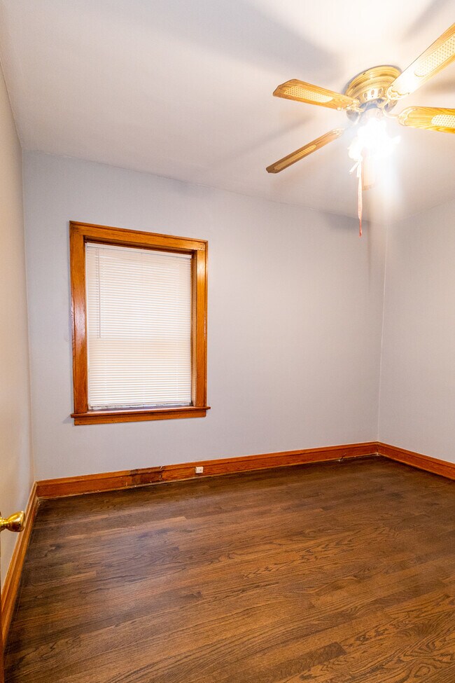 Building Photo - 2115 Wesley Ave