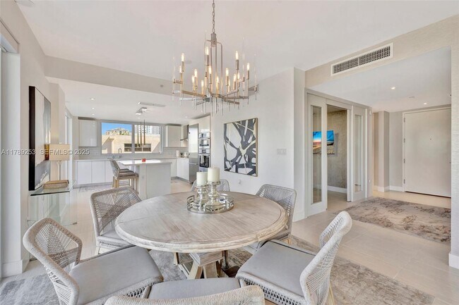 Building Photo - 612 Bayshore Dr