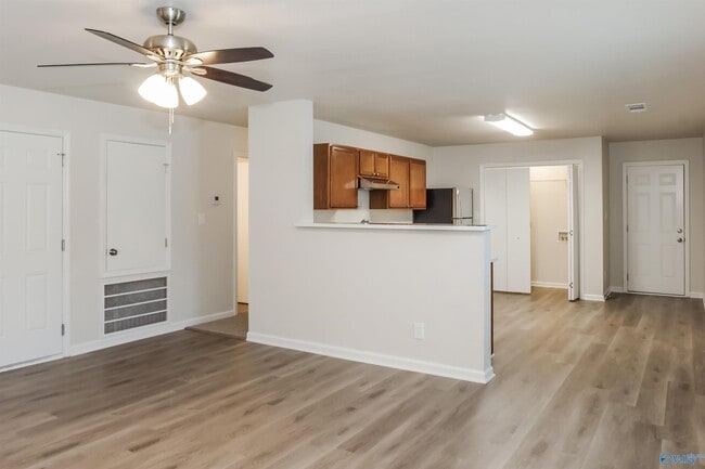 Building Photo - 16709 Wellhouse Dr