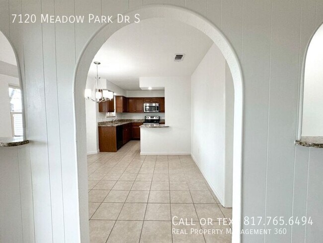 Building Photo - Freshly updated North Richland Hills home ...