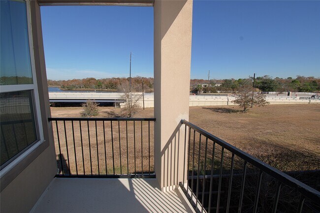 Building Photo - 4132 Boardwalk Blvd
