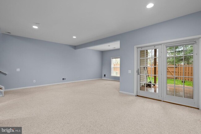 Building Photo - 45773 Smoketree Terrace