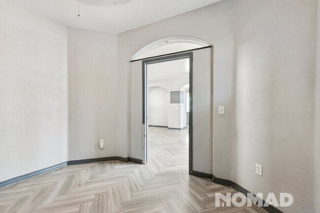 Building Photo - Spacious 4BR House in Litchfield Park