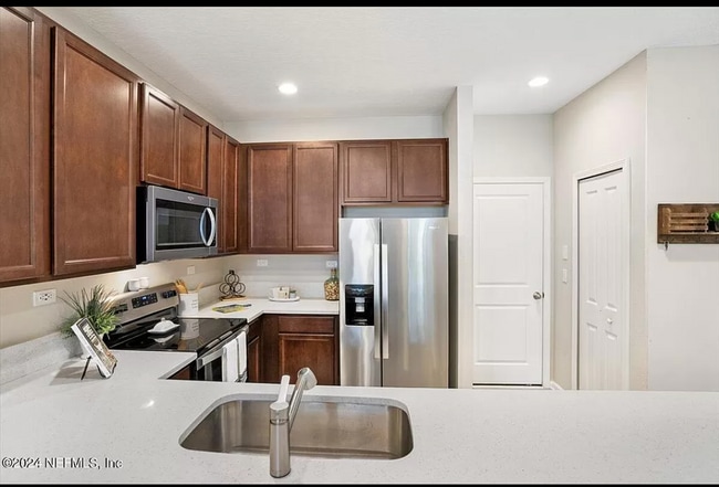 Building Photo - 12926 Ludo Rd