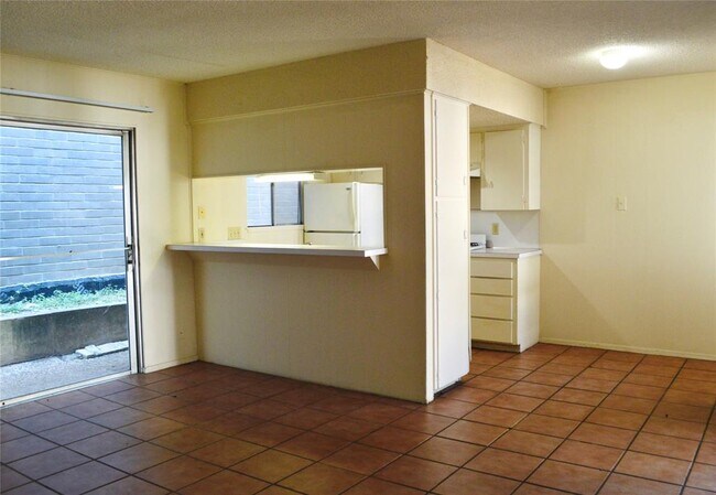 Building Photo - 2610 Salado St