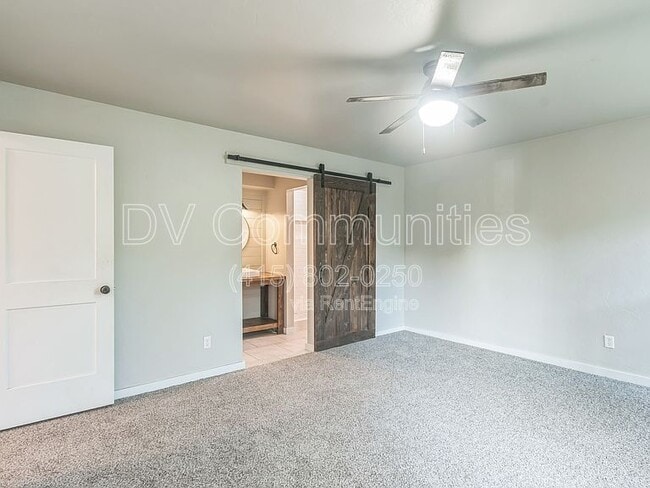Building Photo - 3408 Oak Grove Dr