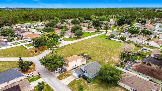 Building Photo - 1128 Pinedale Dr