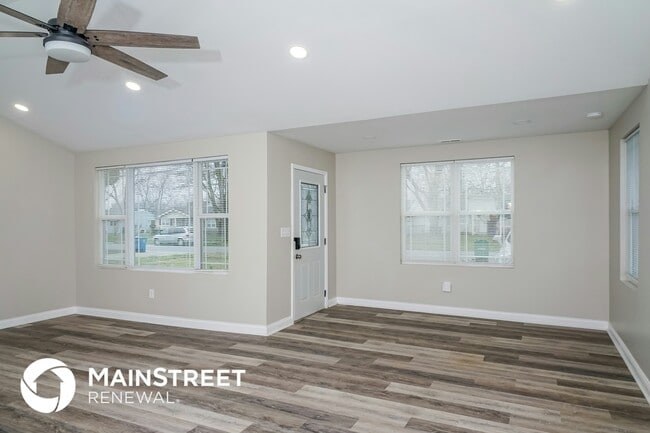 Building Photo - 7103 Betsy Ross Dr