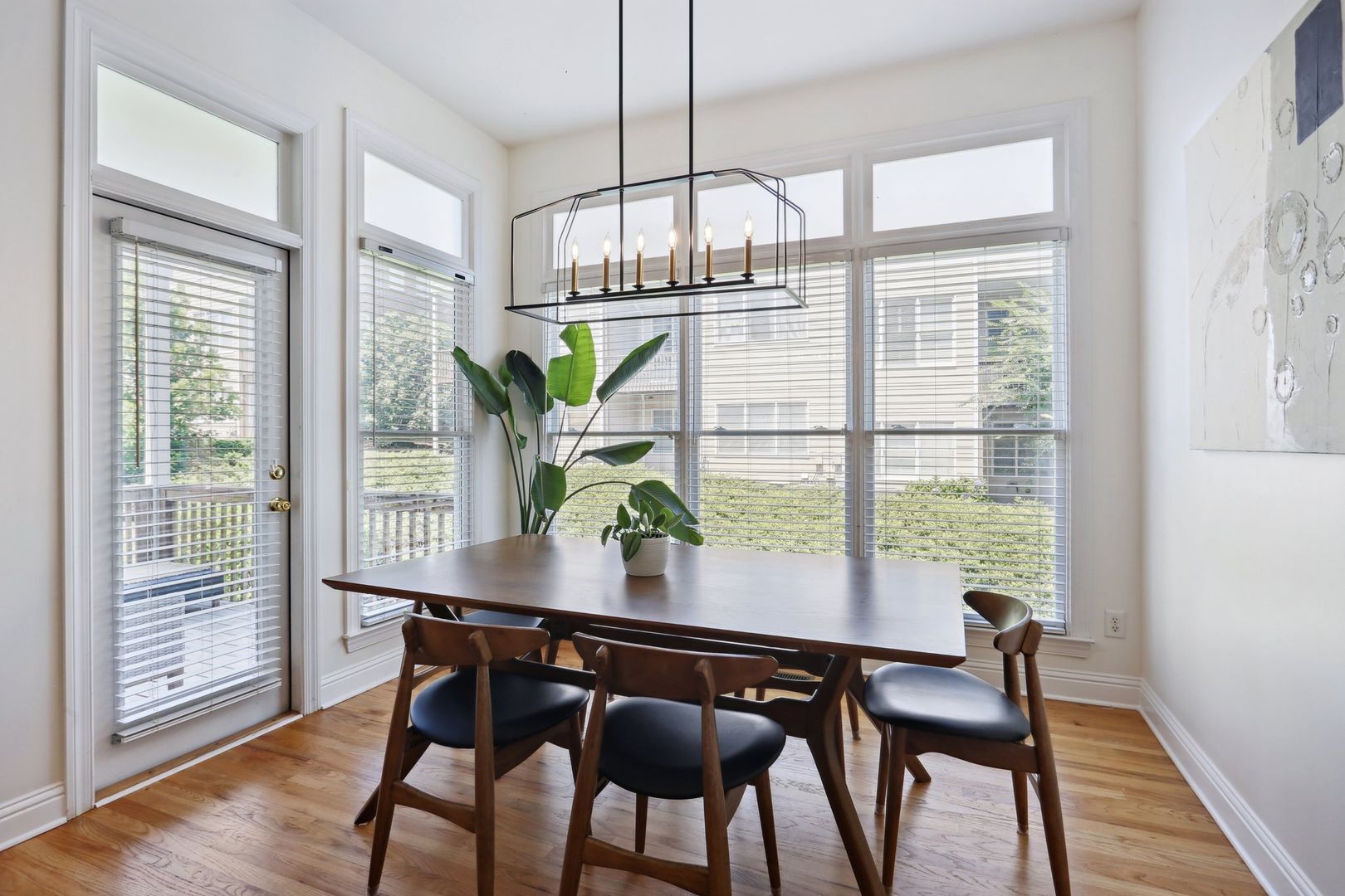 Building Photo - 308 Creekbank Way SE