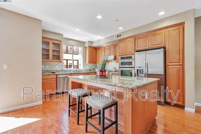 Building Photo - 6313 Byron Ln