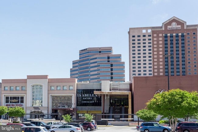 Building Photo - 6810 Weaver Ave