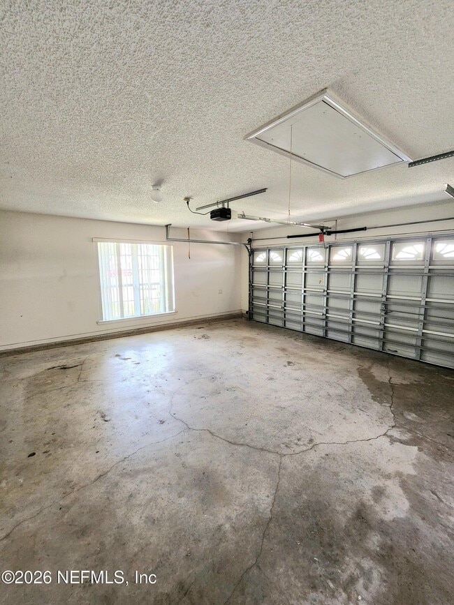 Building Photo - 7485 Cliff Cottage Dr