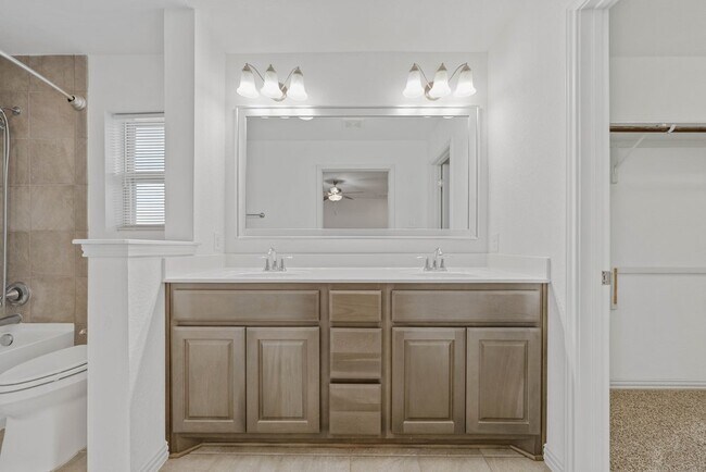 Building Photo - 9683 Shorebird Ln