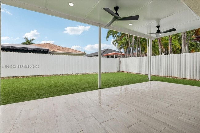 Building Photo - 7754 NW 201st Terrace