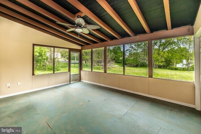 Building Photo - 3204 Norma Dr