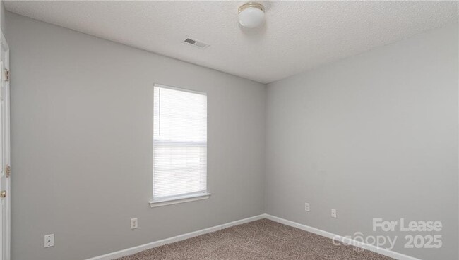 Building Photo - 6209 Foster Brook Dr