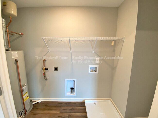 Building Photo - 7852 Beeler Farms Ln