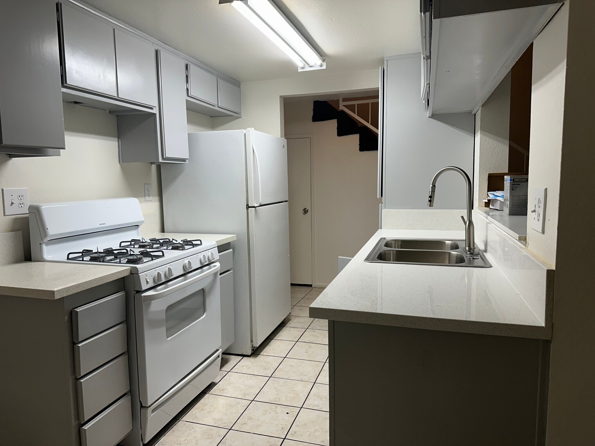 Building Photo - 1828 E Avenue J9