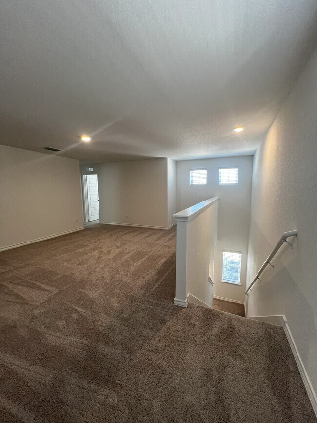 Building Photo - 4037 Lily Glade Ln