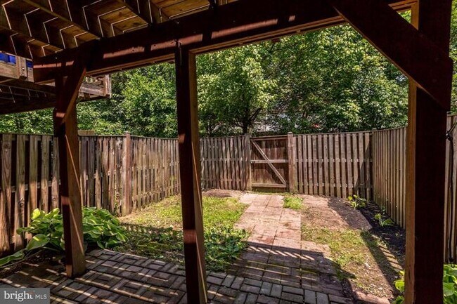 Building Photo - 13676 Barren Springs Ct