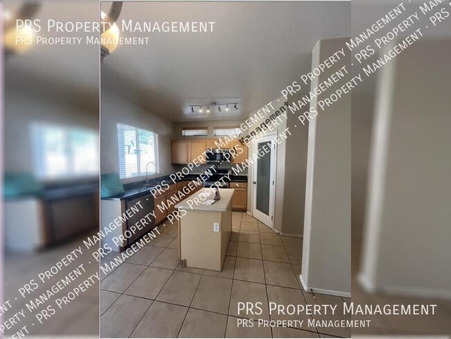 Building Photo - 4222 E Windsor Dr