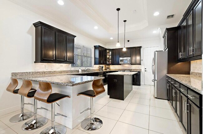 Building Photo - 6484 Vireo Ct