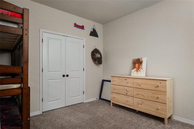 Building Photo - 136 Ravello St