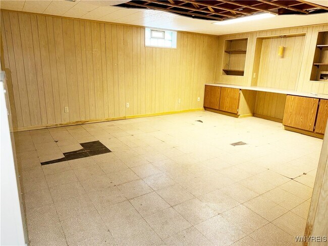 Building Photo - 30 Nassau Ln