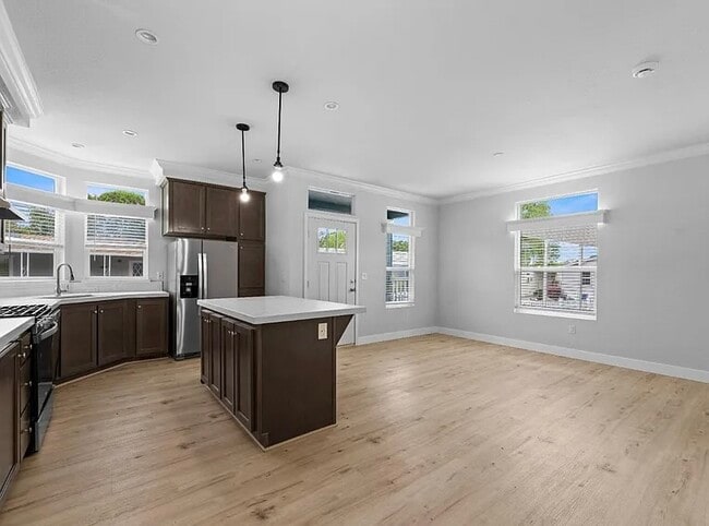 Building Photo - AVAILABLE NOW