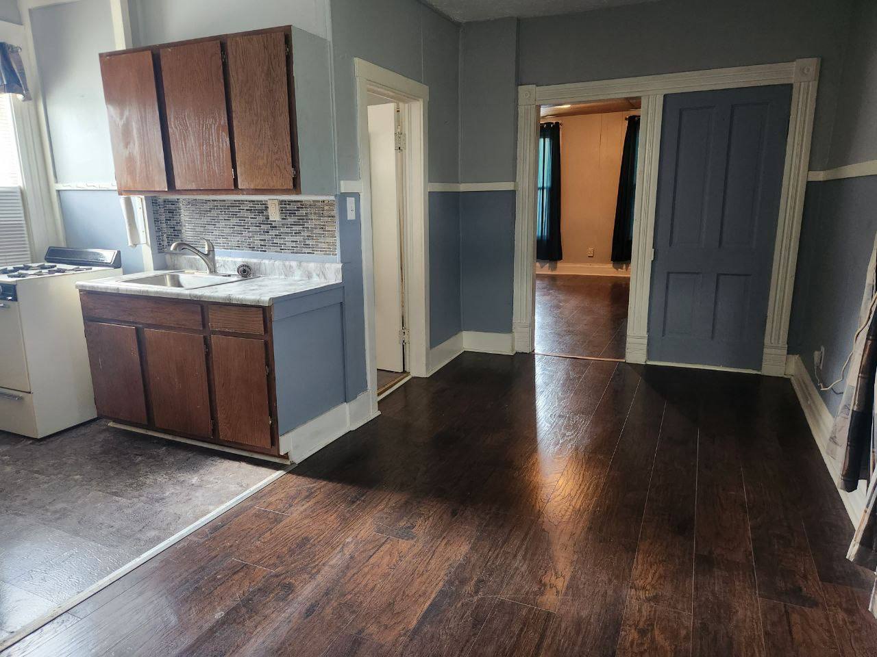 Building Photo - 307 miami