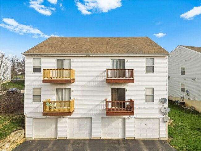 Building Photo - 55 Timber Oaks Trail