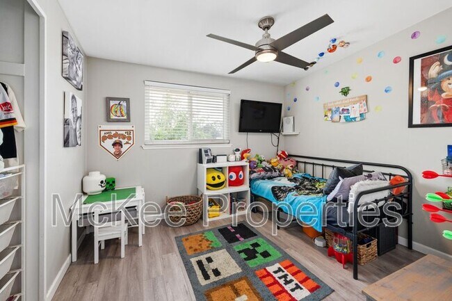 Building Photo - 1212 Oneonta Ave