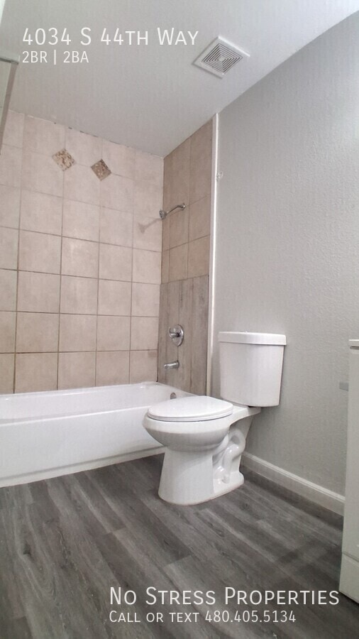 Building Photo - 4034 S 44th Way