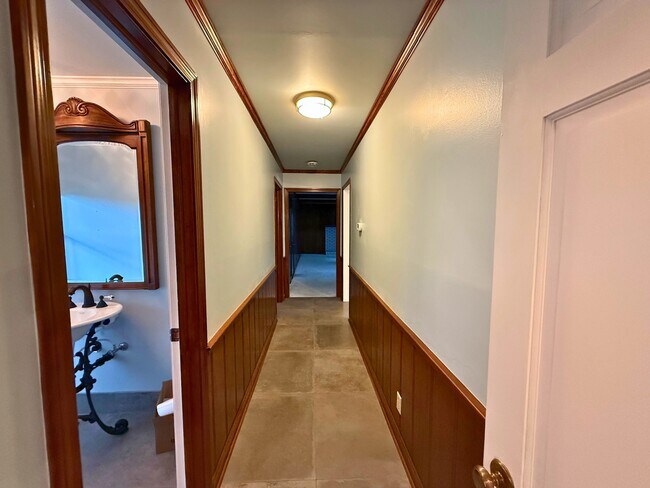 Building Photo - 125 St Augustine Dr