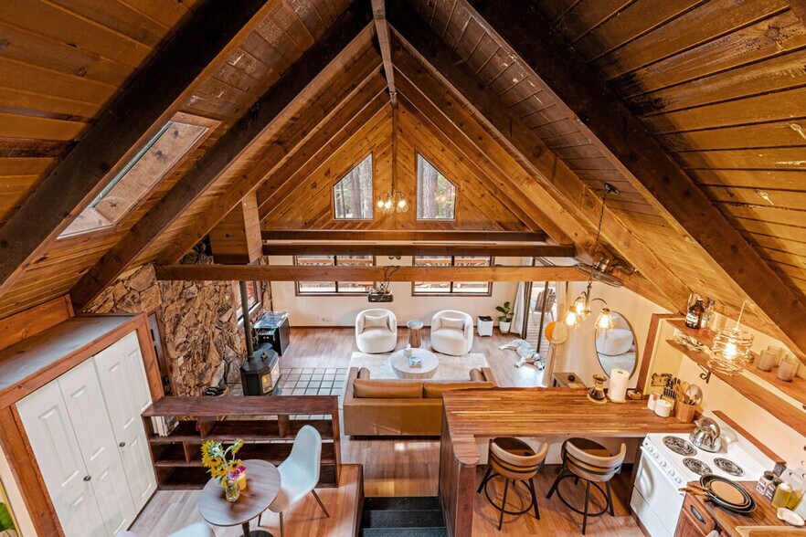 Building Photo - 30856 Thumper Dr