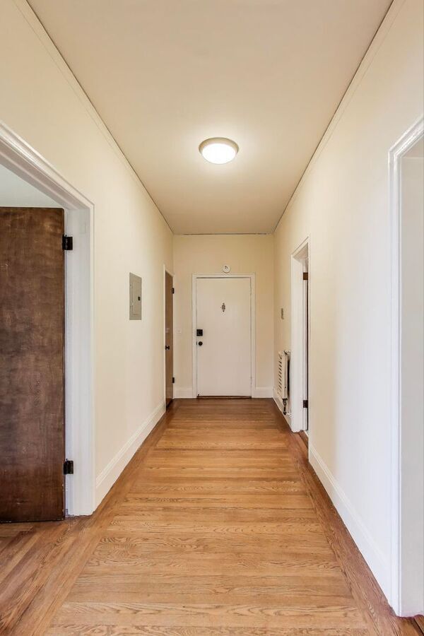 Building Photo - 465 Bellevue Ave
