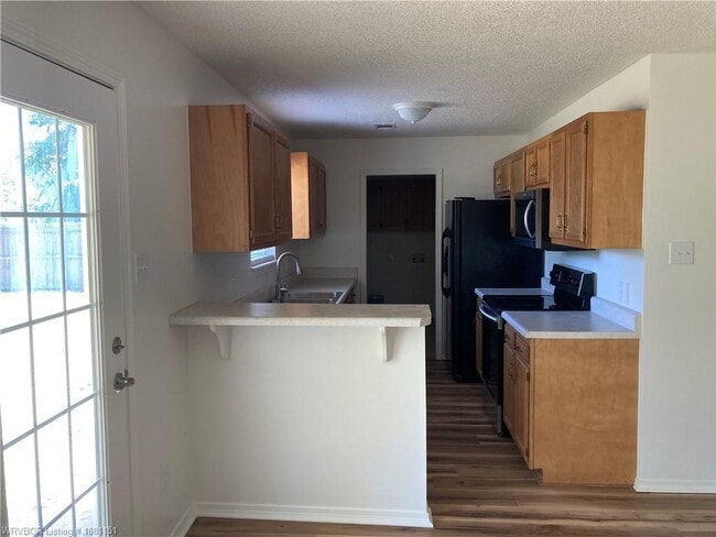 Building Photo - 2020 Palomino Dr