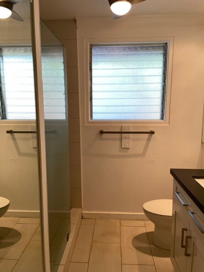 Building Photo - 2 Bedroom, 1 Bath House Across The Street ...