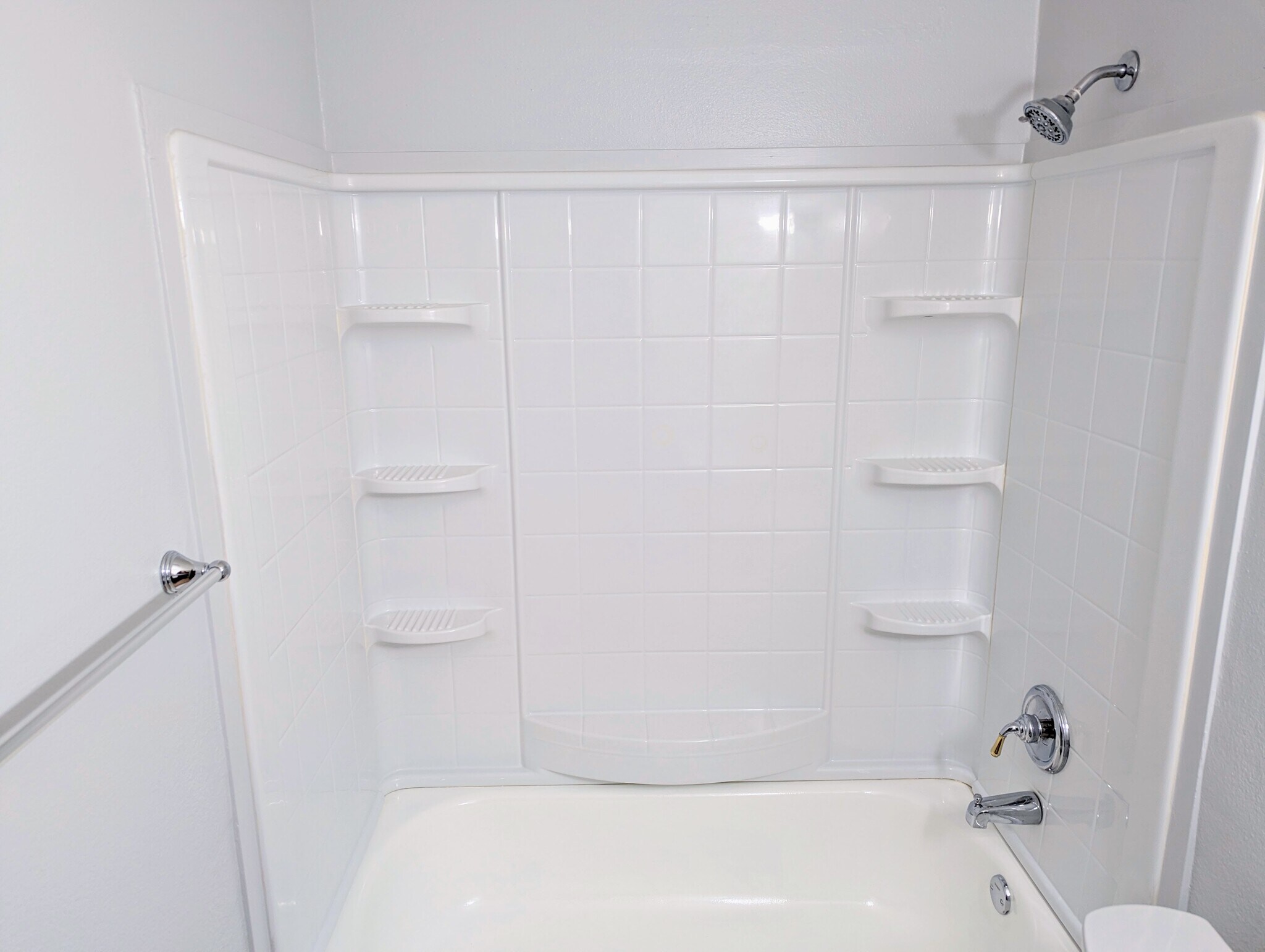 Building Photo - 182 3rd Ave