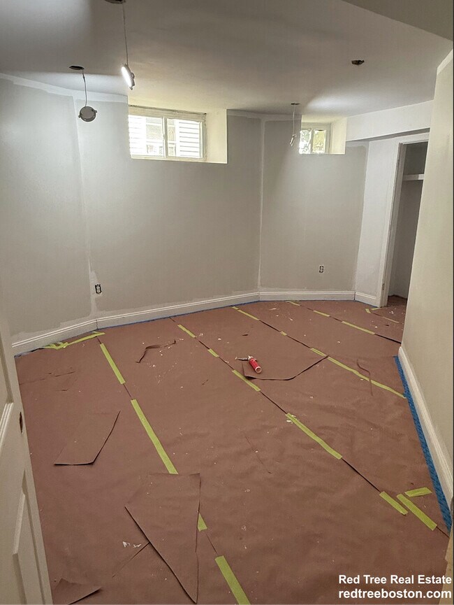 Building Photo - 18 Quint Ave