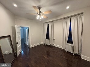 Building Photo - 226 S 49th St