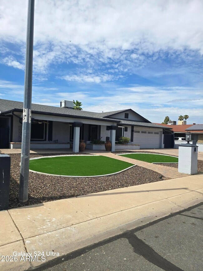Building Photo - 3745 W Lupine Ave