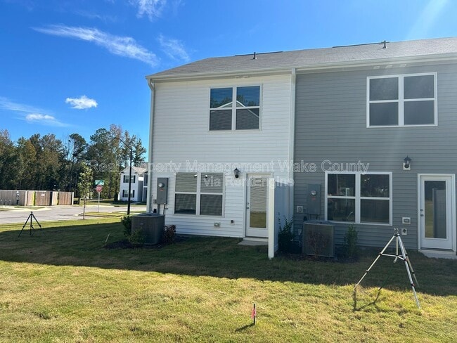 Building Photo - 8539 Beckett Chase Wy